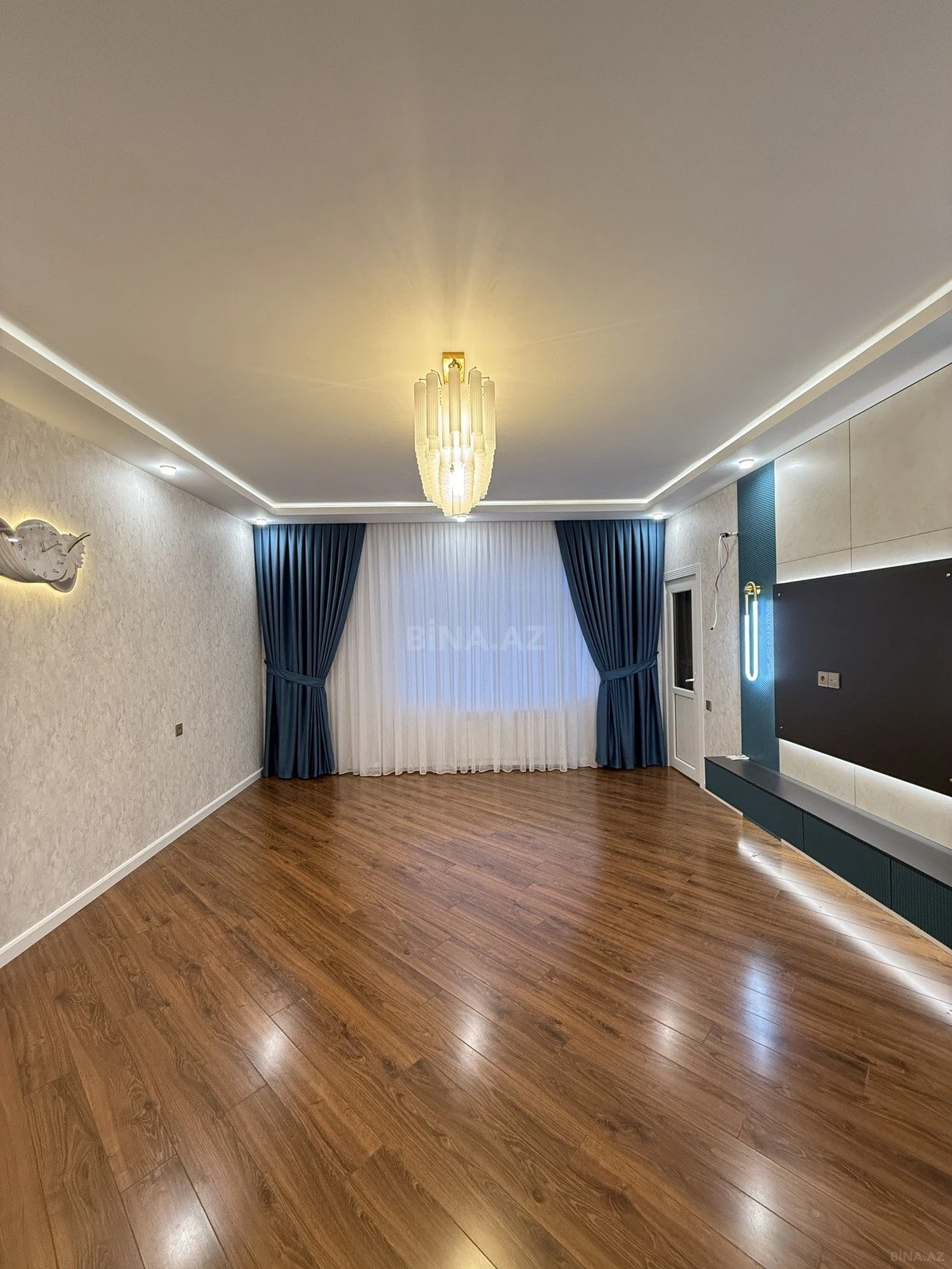 Satılır 2 otaqlı mənzil 84 m²