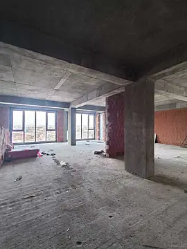 Satılır 4 otaqlı mənzil 172.8 m²