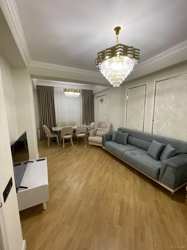 Kirayə verilir 2 otaqlı mənzil 111 m²