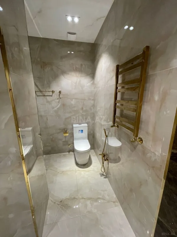 Kirayə verilir 2 otaqlı mənzil 111 m²