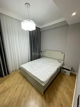 Kirayə verilir 2 otaqlı mənzil 111 m²