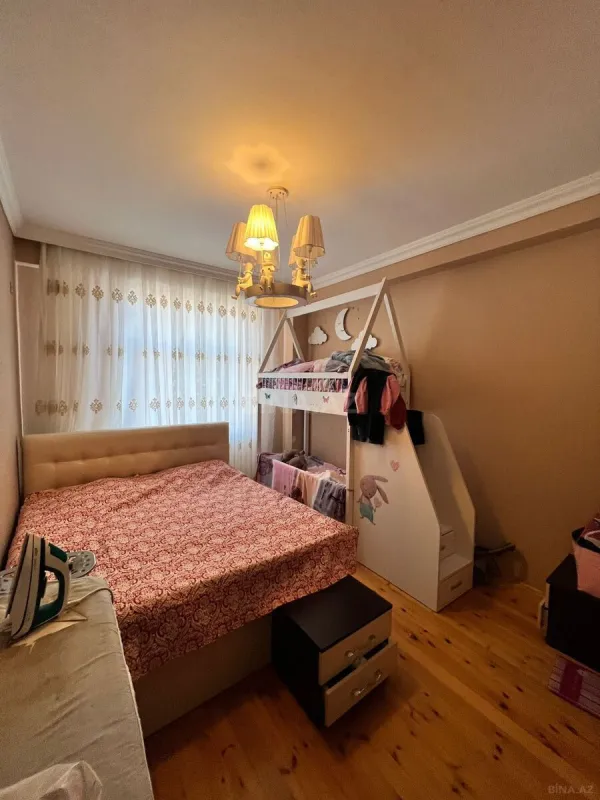 Satılır 2 otaqlı mənzil 86 m²