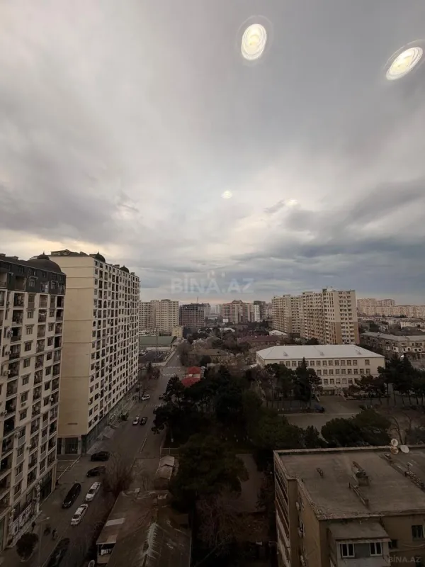 Kirayə verilir 2 otaqlı mənzil 75 m²