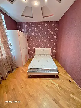 Kirayə verilir 5 otaqlı mənzil 160 m²