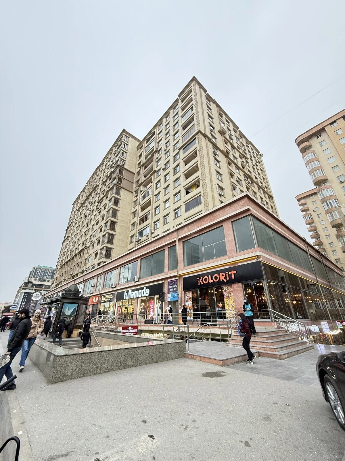 Satılır 2 otaqlı mənzil 57 m²