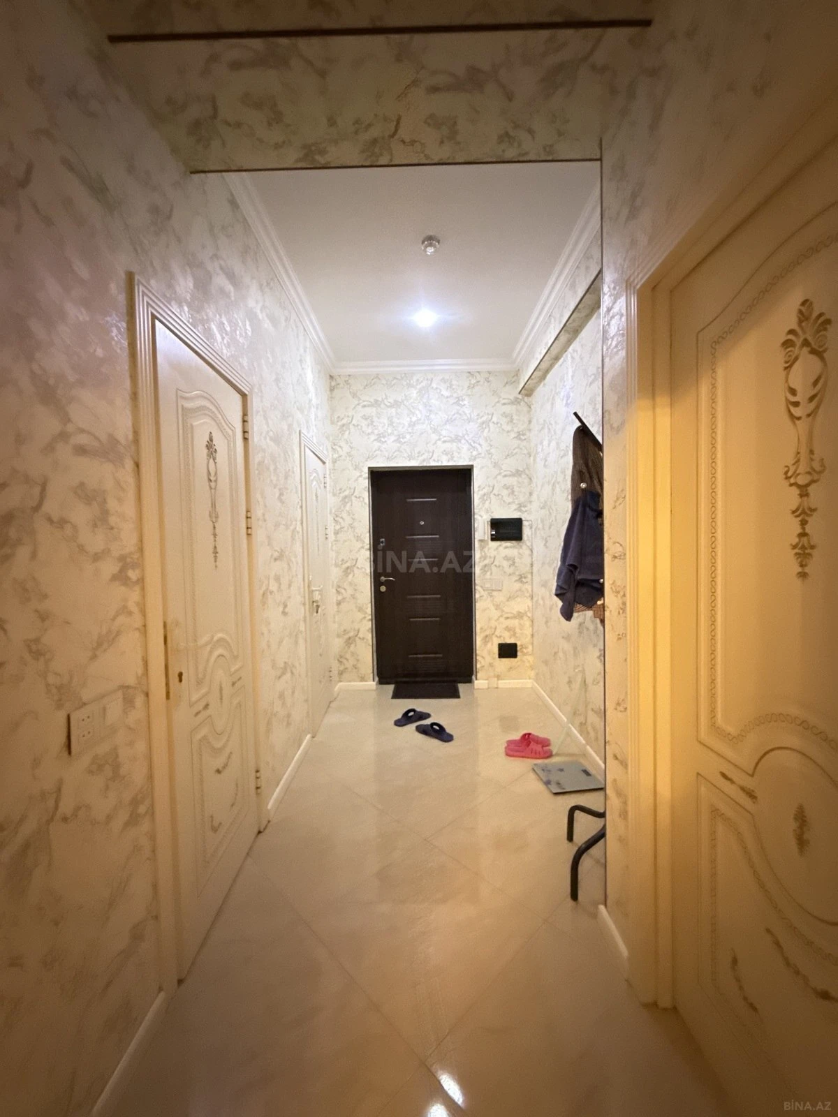 Satılır 2 otaqlı mənzil 57 m²