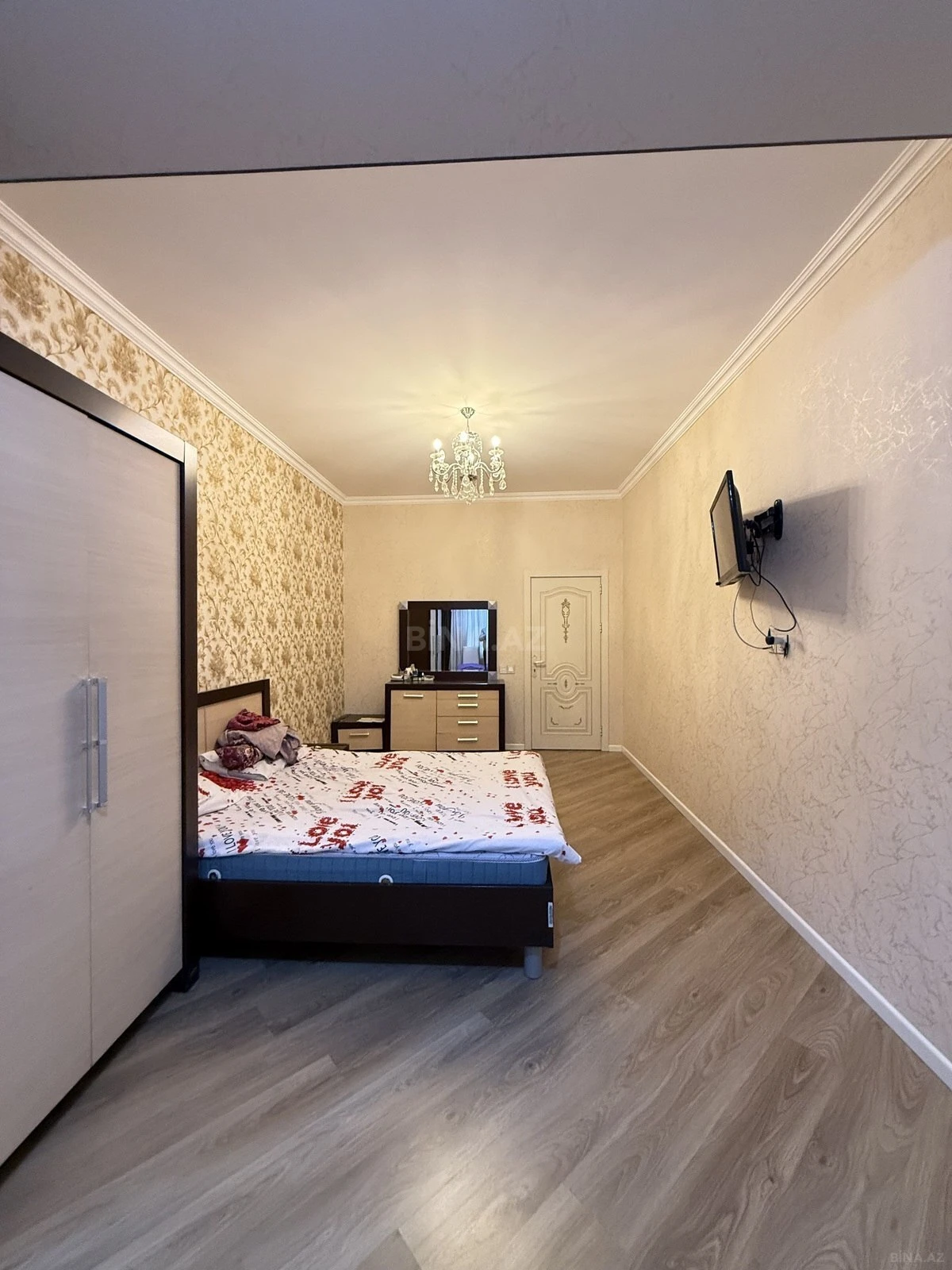 Satılır 2 otaqlı mənzil 57 m²
