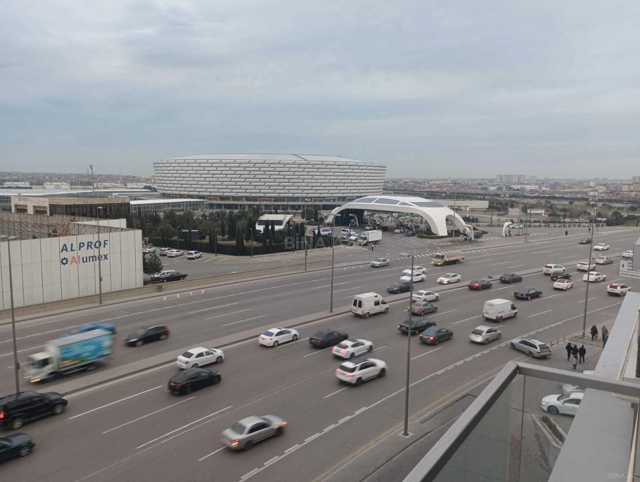 Kirayə verilir 2 otaqlı mənzil 50 m²