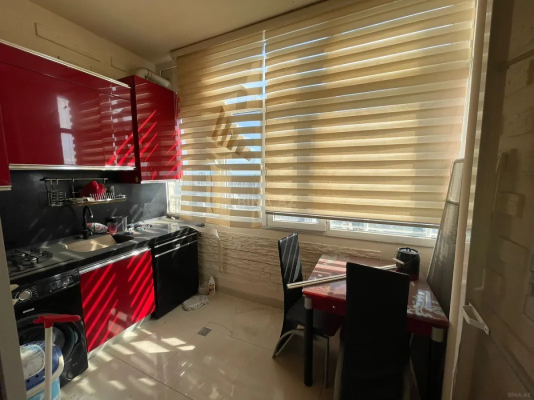 Kirayə verilir 3 otaqlı mənzil 131 m²