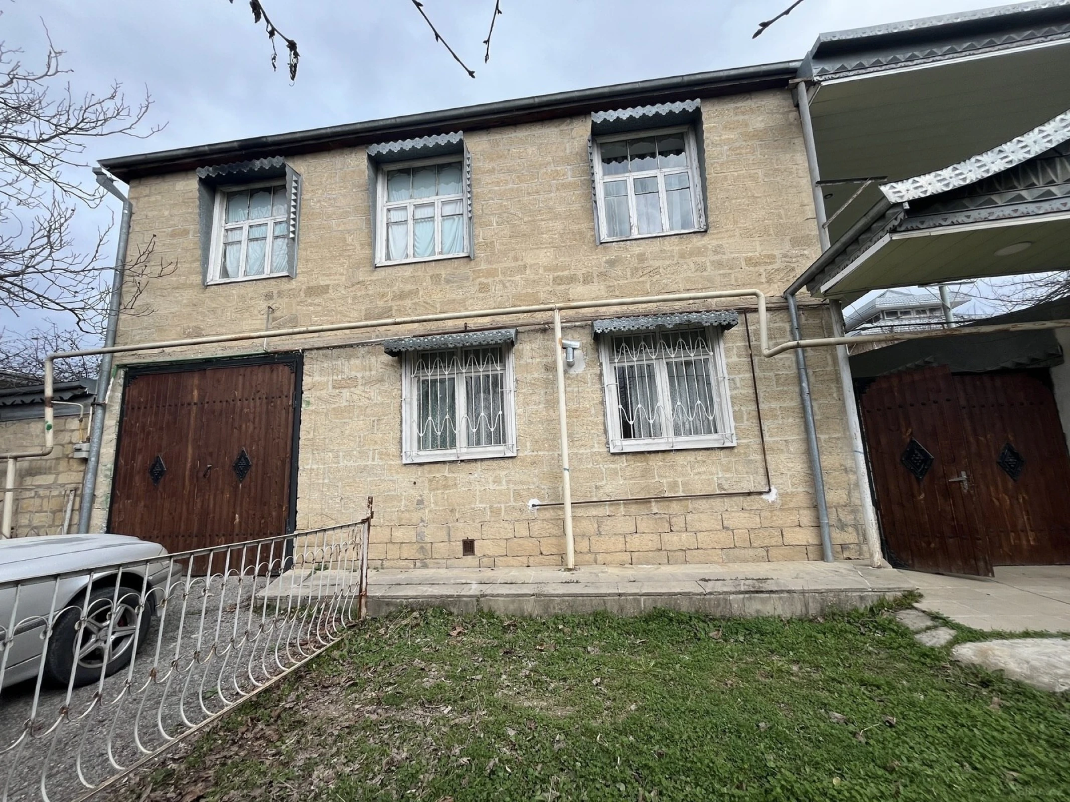 Kirayə verilir 2 otaqlı həyət evi 100 m²