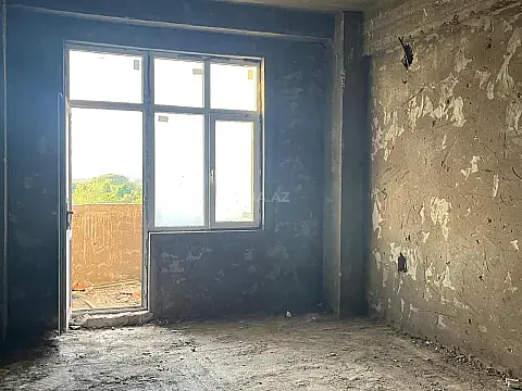 Satılır 3 otaqlı mənzil 136 m²