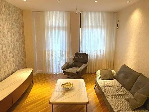 Satılır 3 otaqlı mənzil 110 m²
