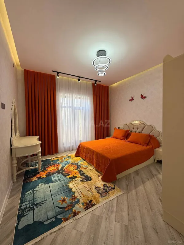 Satılır 4 otaqlı həyət evi 170 m²