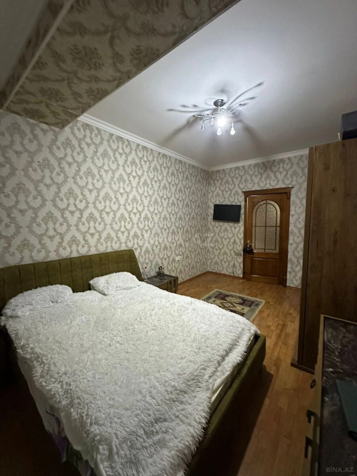 Satılır 3 otaqlı mənzil 105 m²