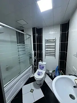 Satılır 3 otaqlı mənzil 105 m²