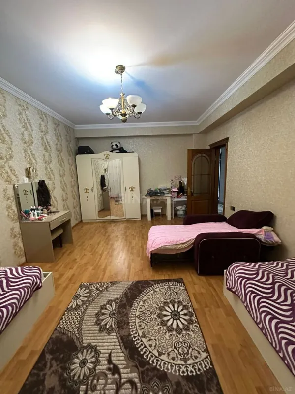 Satılır 3 otaqlı mənzil 105 m²
