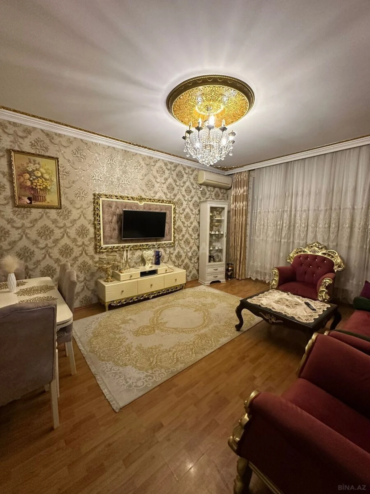 Satılır 3 otaqlı mənzil 105 m²