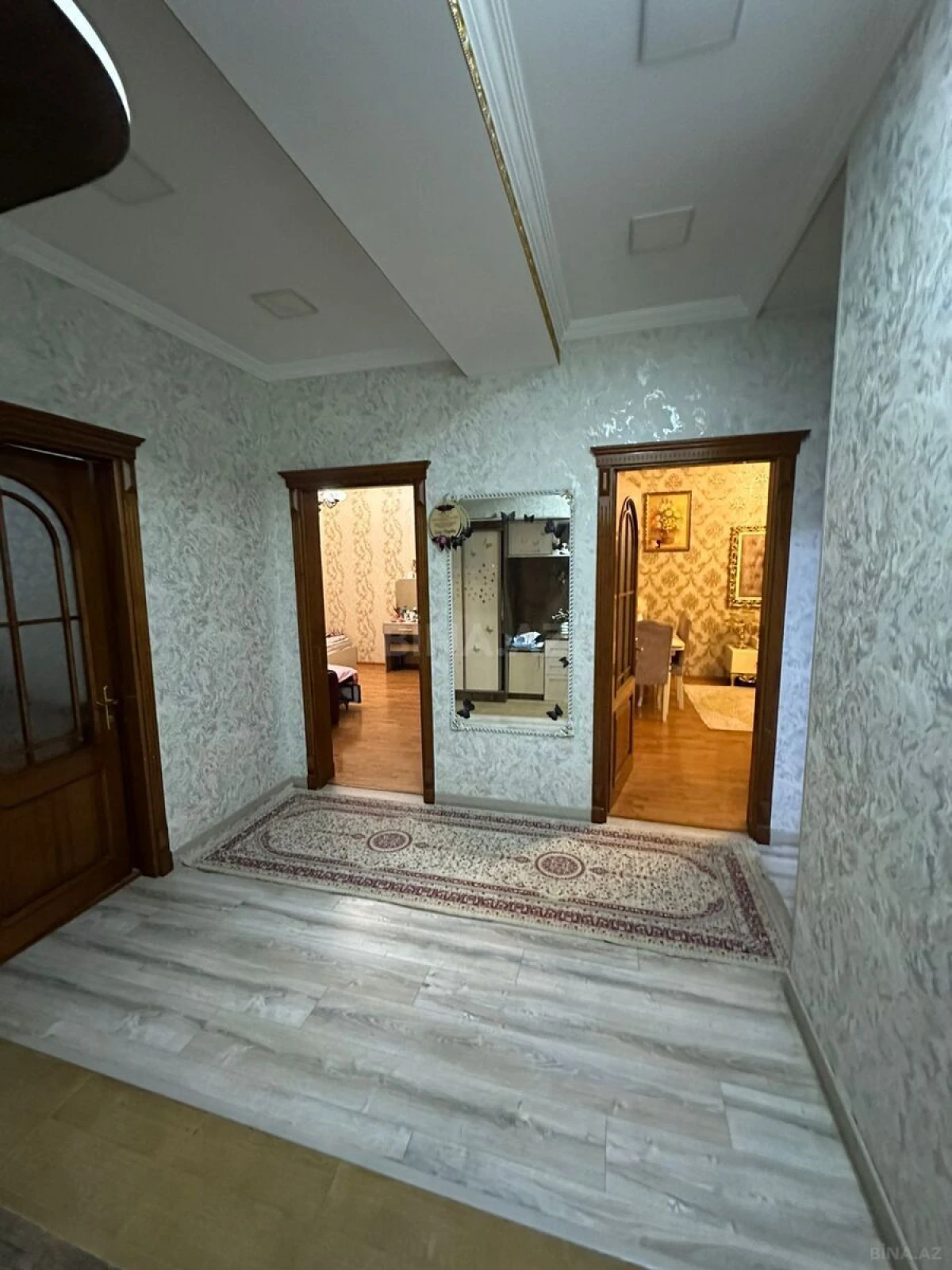 Satılır 3 otaqlı mənzil 105 m²