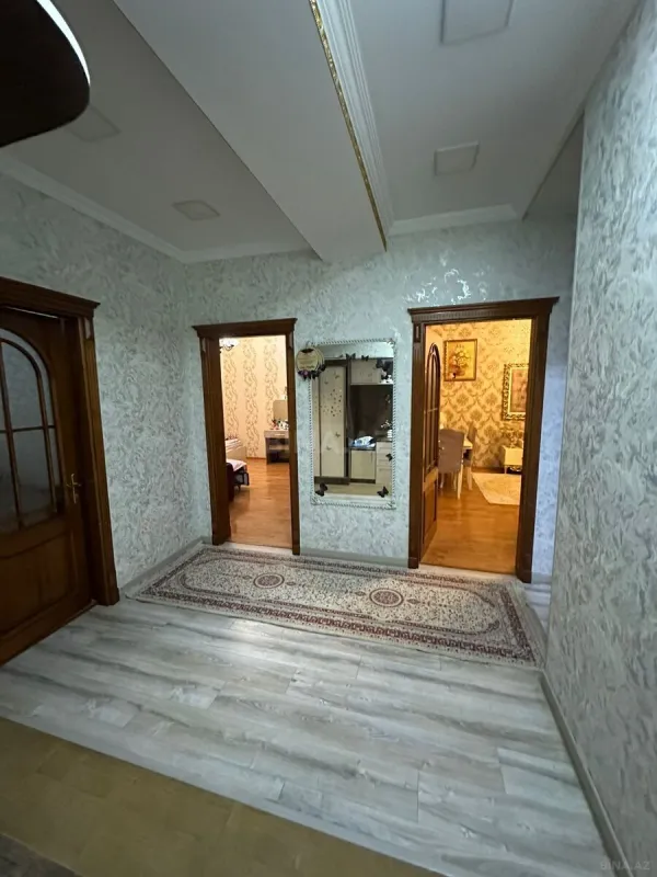 Satılır 3 otaqlı mənzil 105 m²