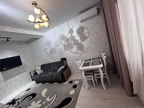 Kirayə verilir 2 otaqlı mənzil 55 m²