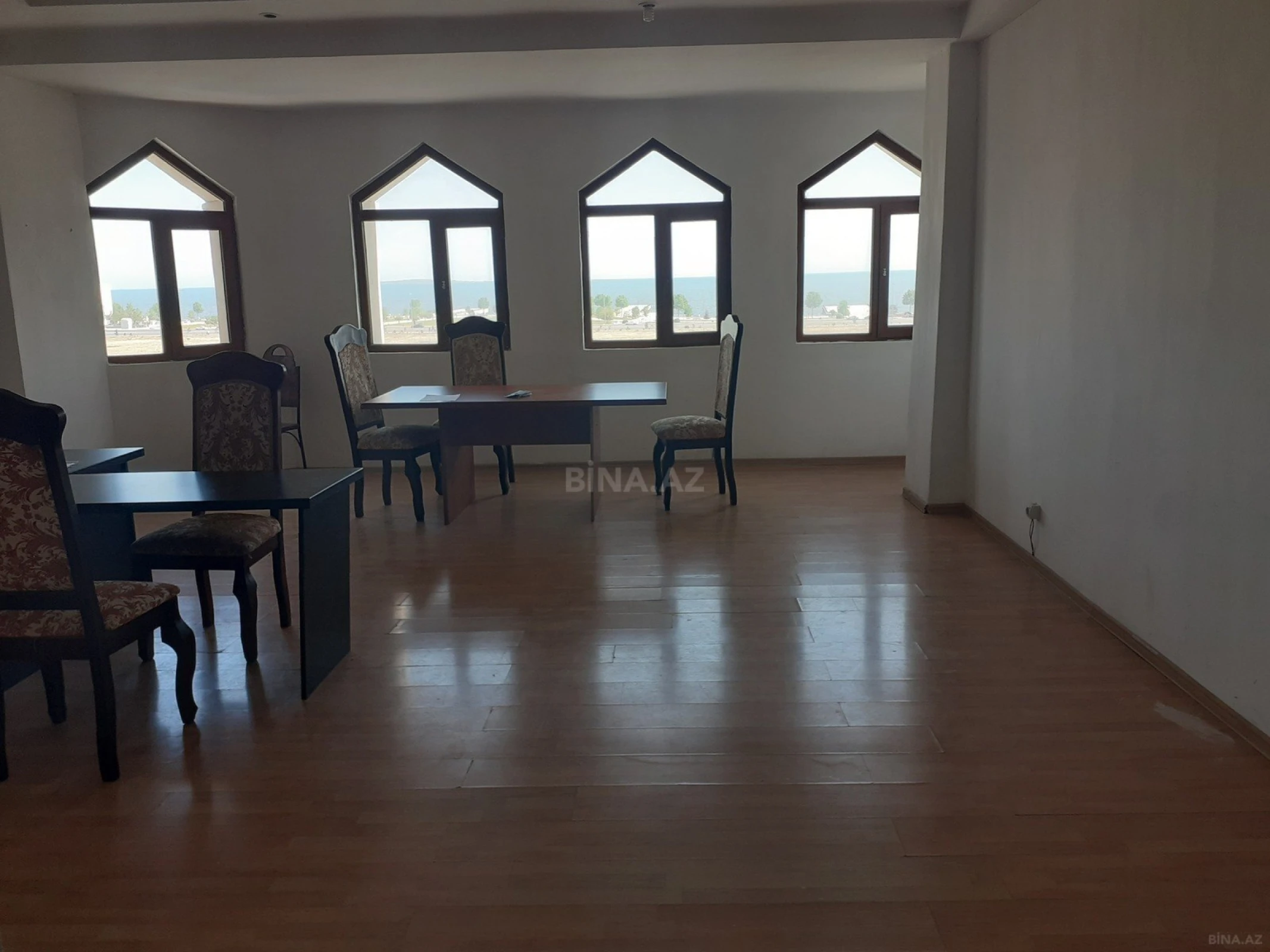 Kirayə verilir 1 otaqlı ofis 45 m²