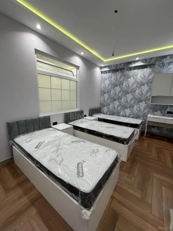 Satılır 4 otaqlı mənzil 145 m²