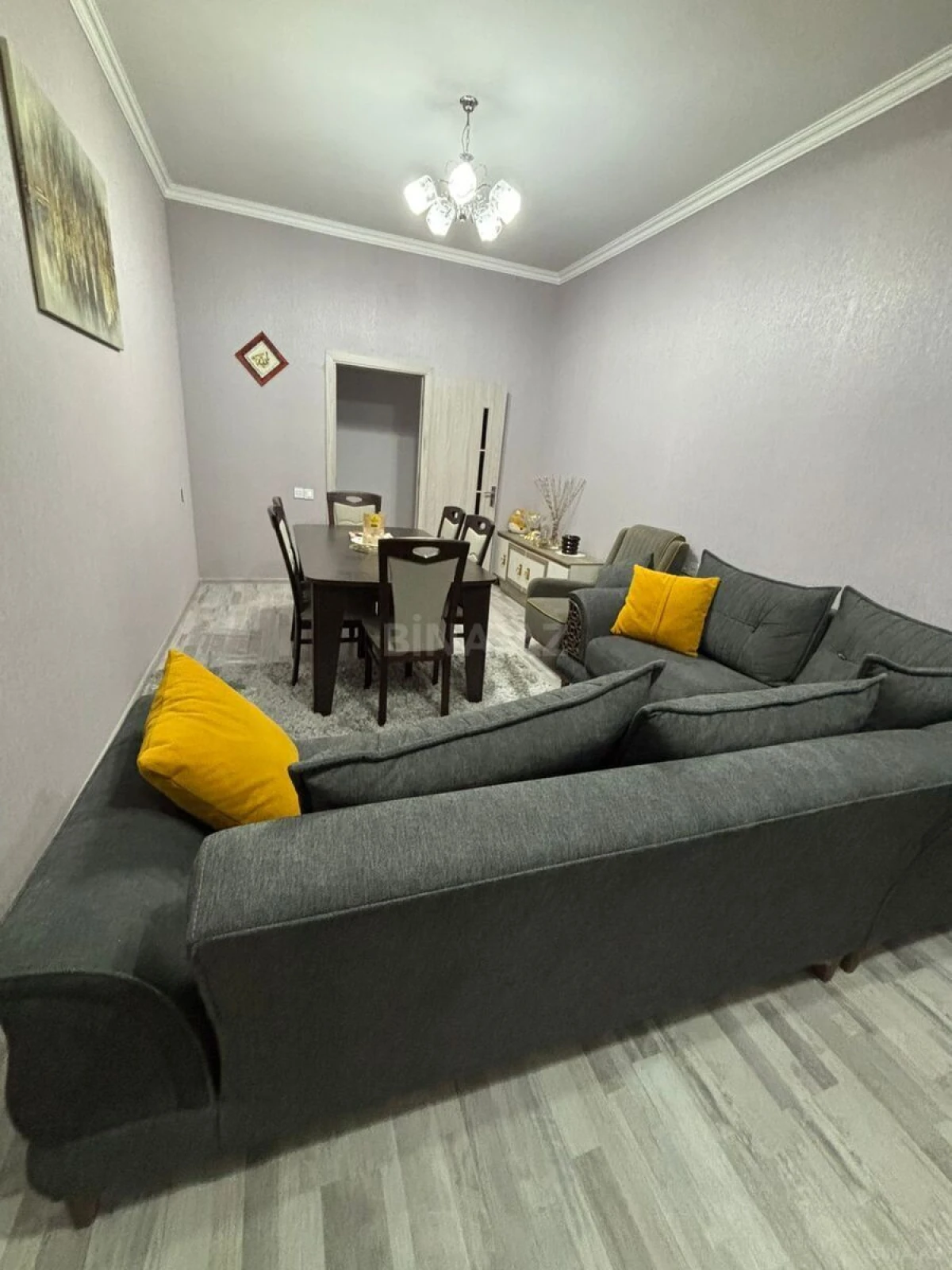 Satılır 4 otaqlı mənzil 105 m²