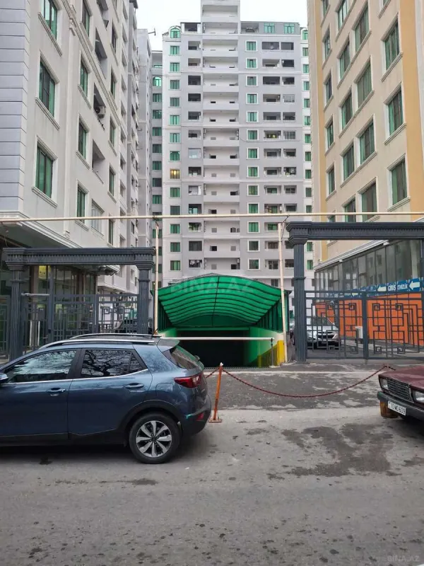 Kirayə verilir 3 otaqlı mənzil 140 m²