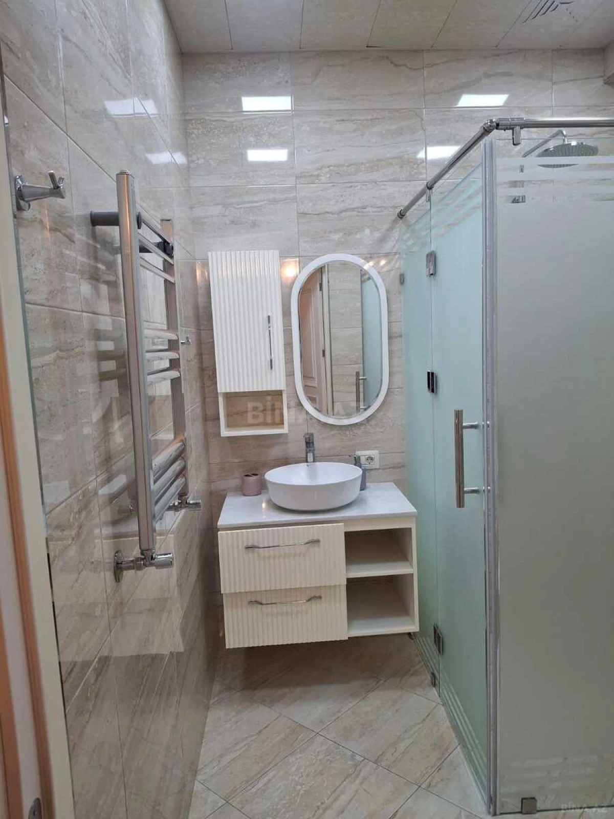 Kirayə verilir 3 otaqlı mənzil 140 m²