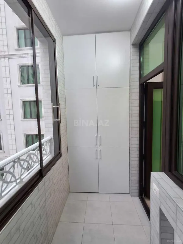 Kirayə verilir 3 otaqlı mənzil 140 m²