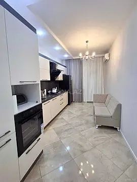 Kirayə verilir 3 otaqlı mənzil 140 m² — Bakı, İnşaatçılar 3 otaq 140.00 m²