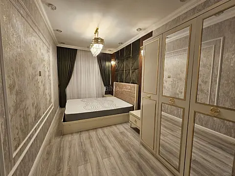 Satılır 2 otaqlı mənzil 55 m²