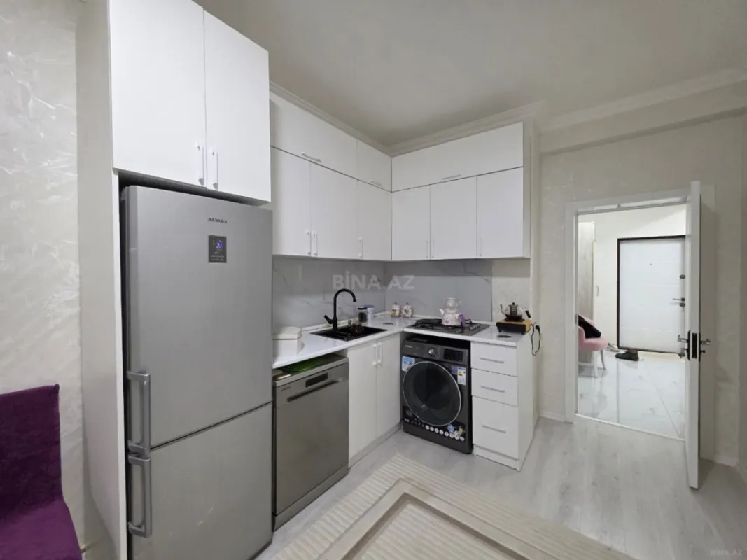 Kirayə verilir 2 otaqlı mənzil 97 m²