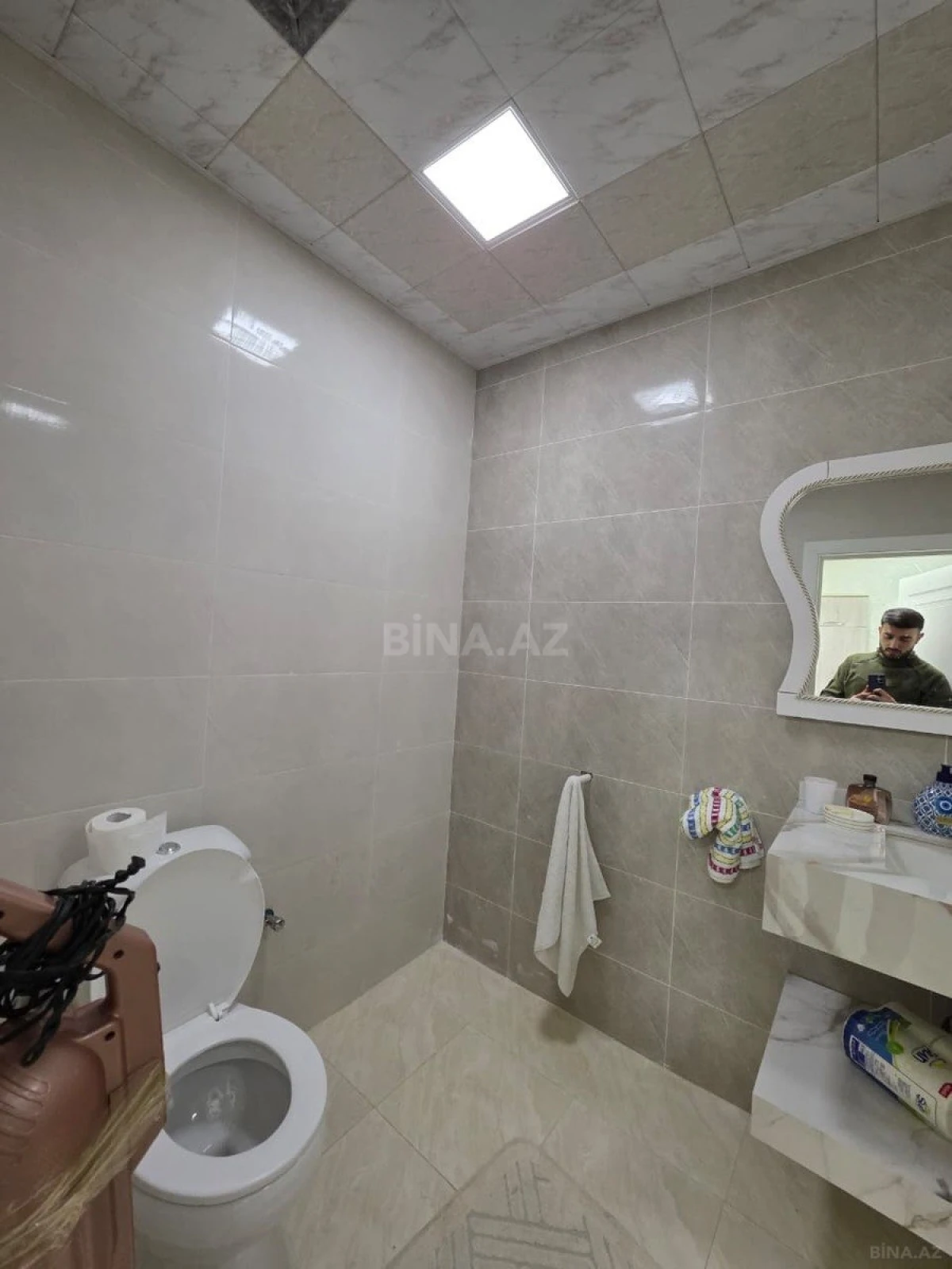 Kirayə verilir 2 otaqlı mənzil 97 m²