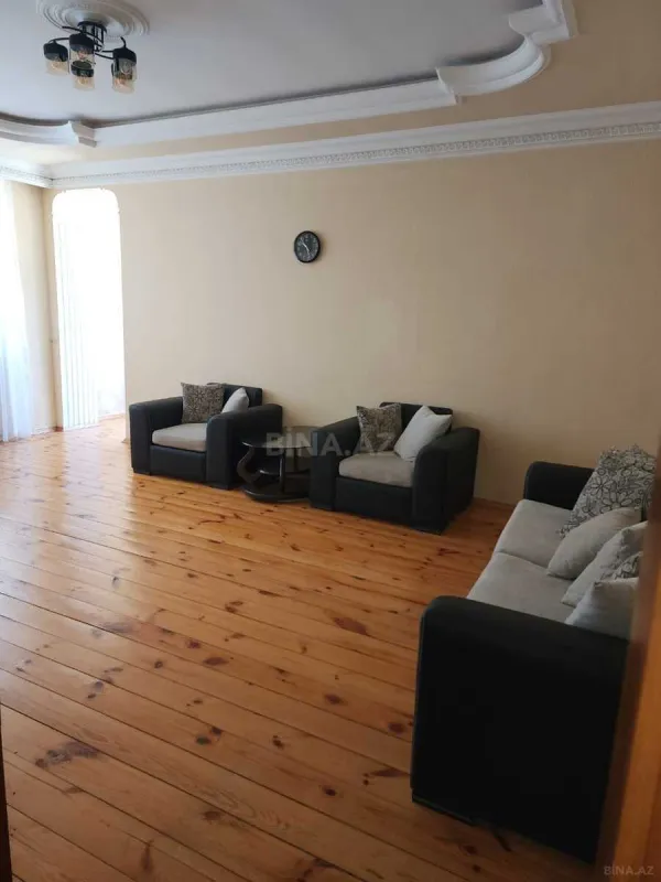 Kirayə verilir 2 otaqlı mənzil 96 m²