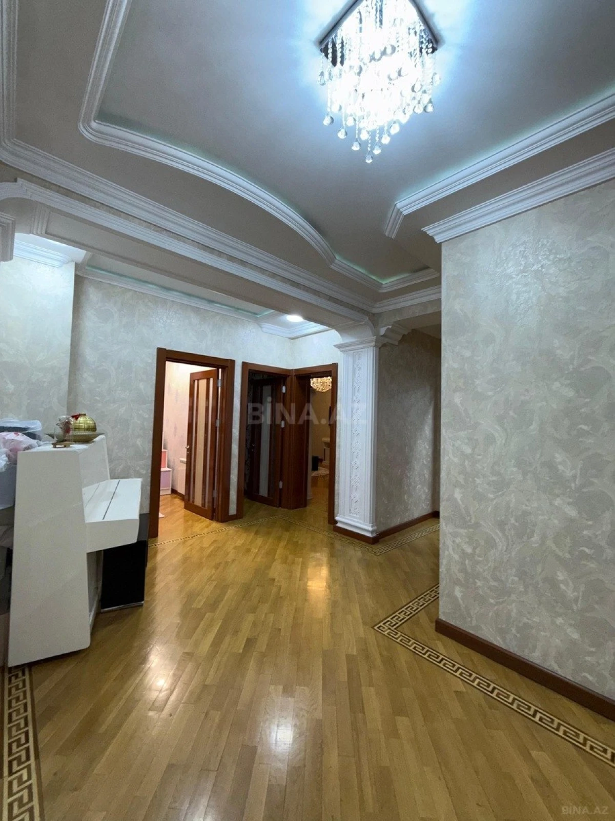 Satılır 3 otaqlı mənzil 100 m²