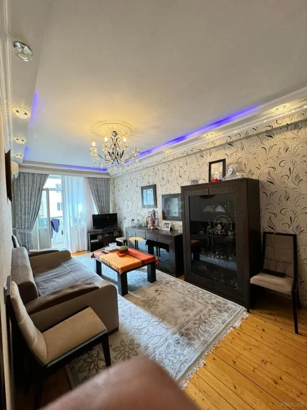 Satılır 2 otaqlı mənzil 55 m²