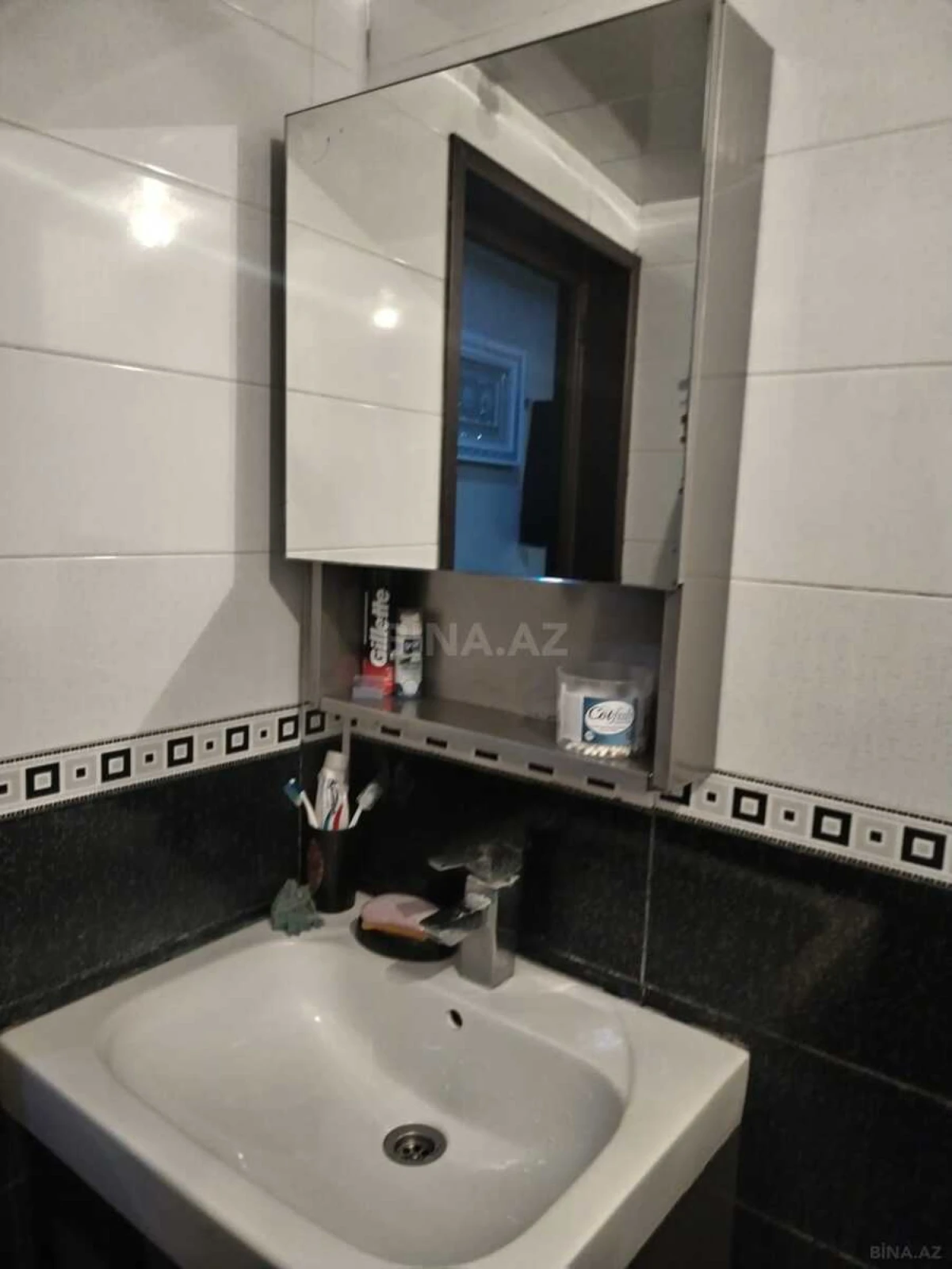 Satılır 2 otaqlı mənzil 55 m²