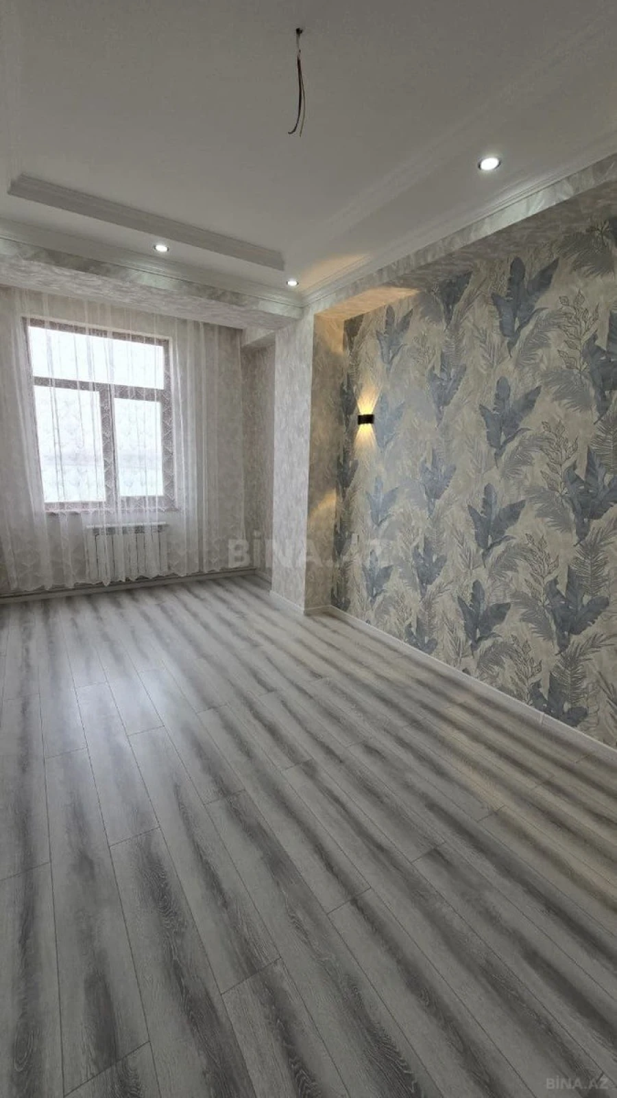 Satılır 3 otaqlı mənzil 93 m²