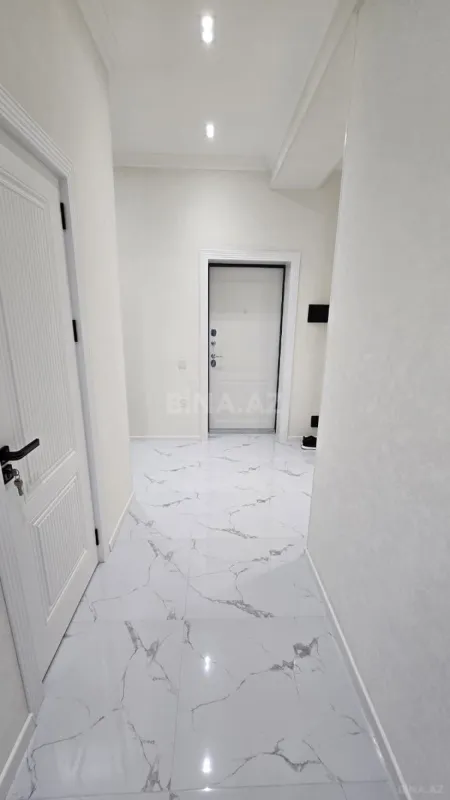 Satılır 3 otaqlı mənzil 93 m²