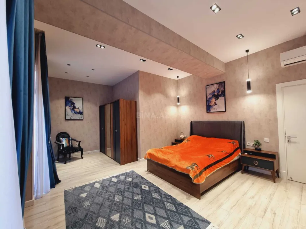 Kirayə verilir 2 otaqlı mənzil 110 m²