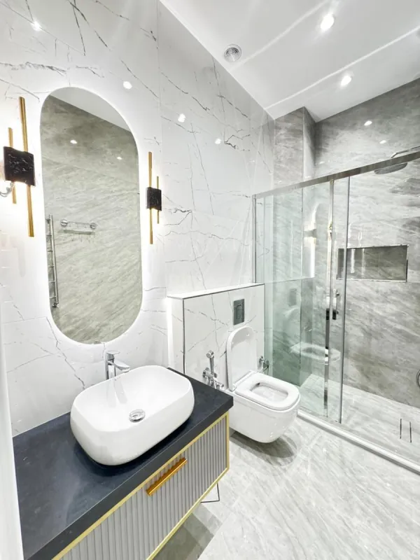 Kirayə verilir 4 otaqlı mənzil 160 m²