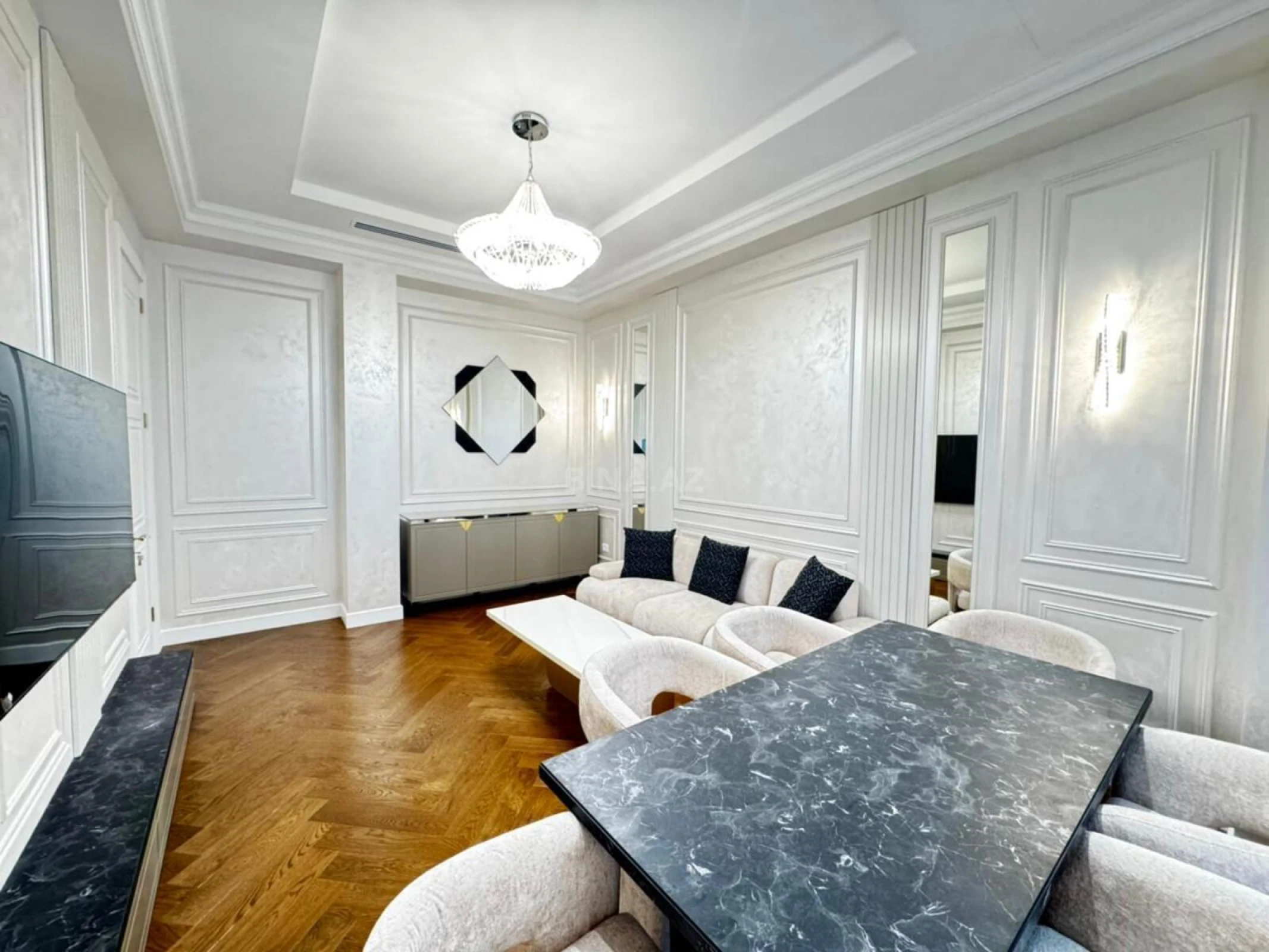 Kirayə verilir 4 otaqlı mənzil 160 m²