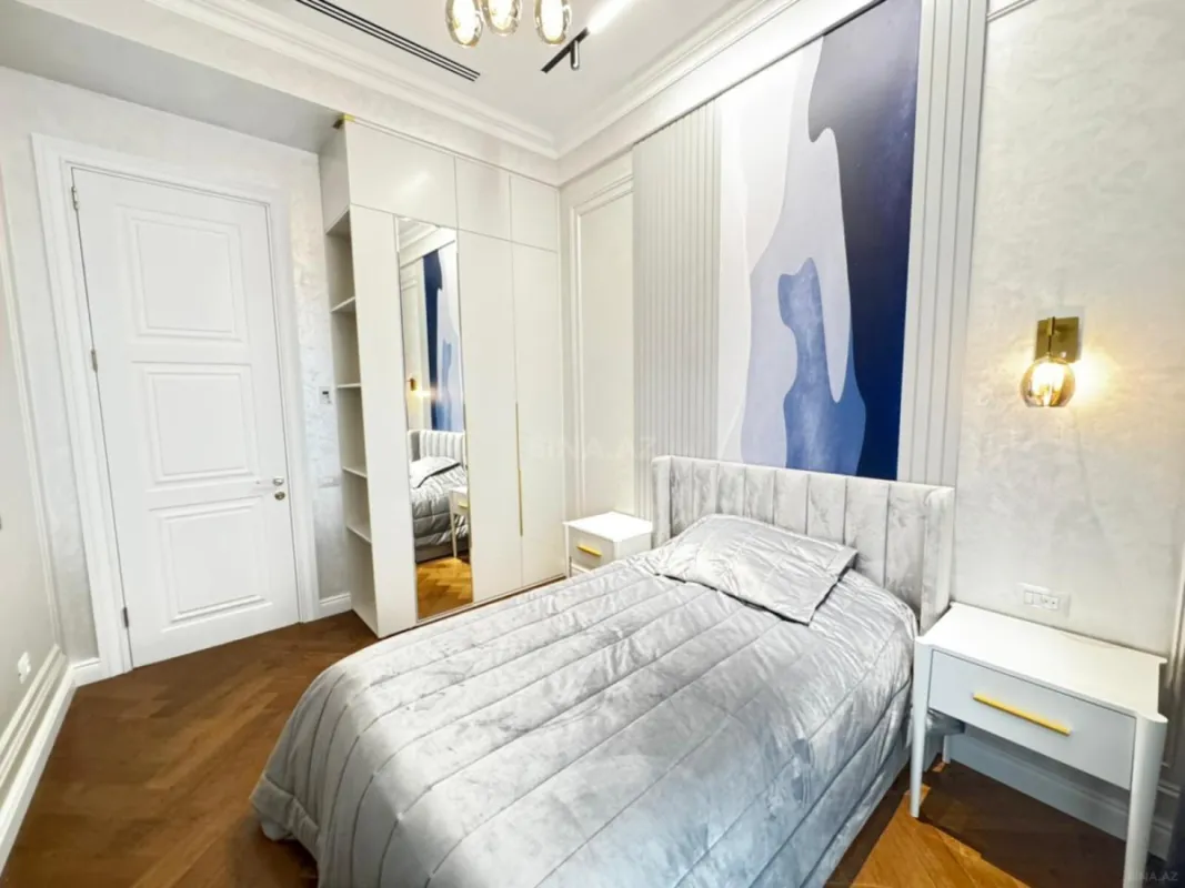 Kirayə verilir 4 otaqlı mənzil 160 m²