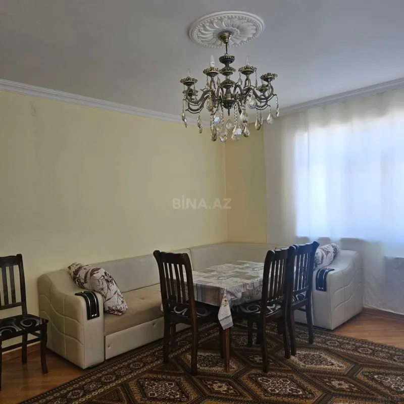 Satılır 3 otaqlı mənzil 107 m²