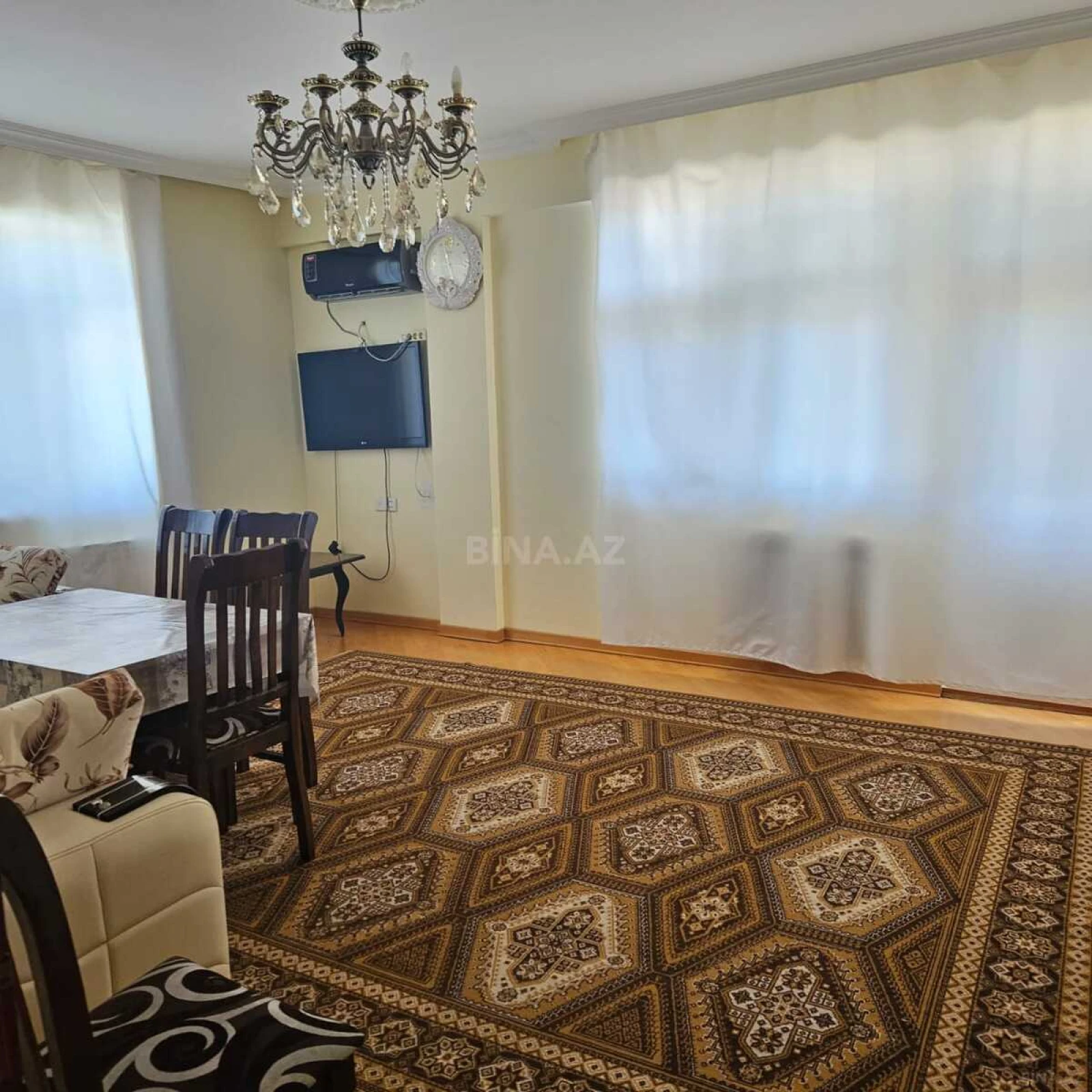 Satılır 3 otaqlı mənzil 107 m²
