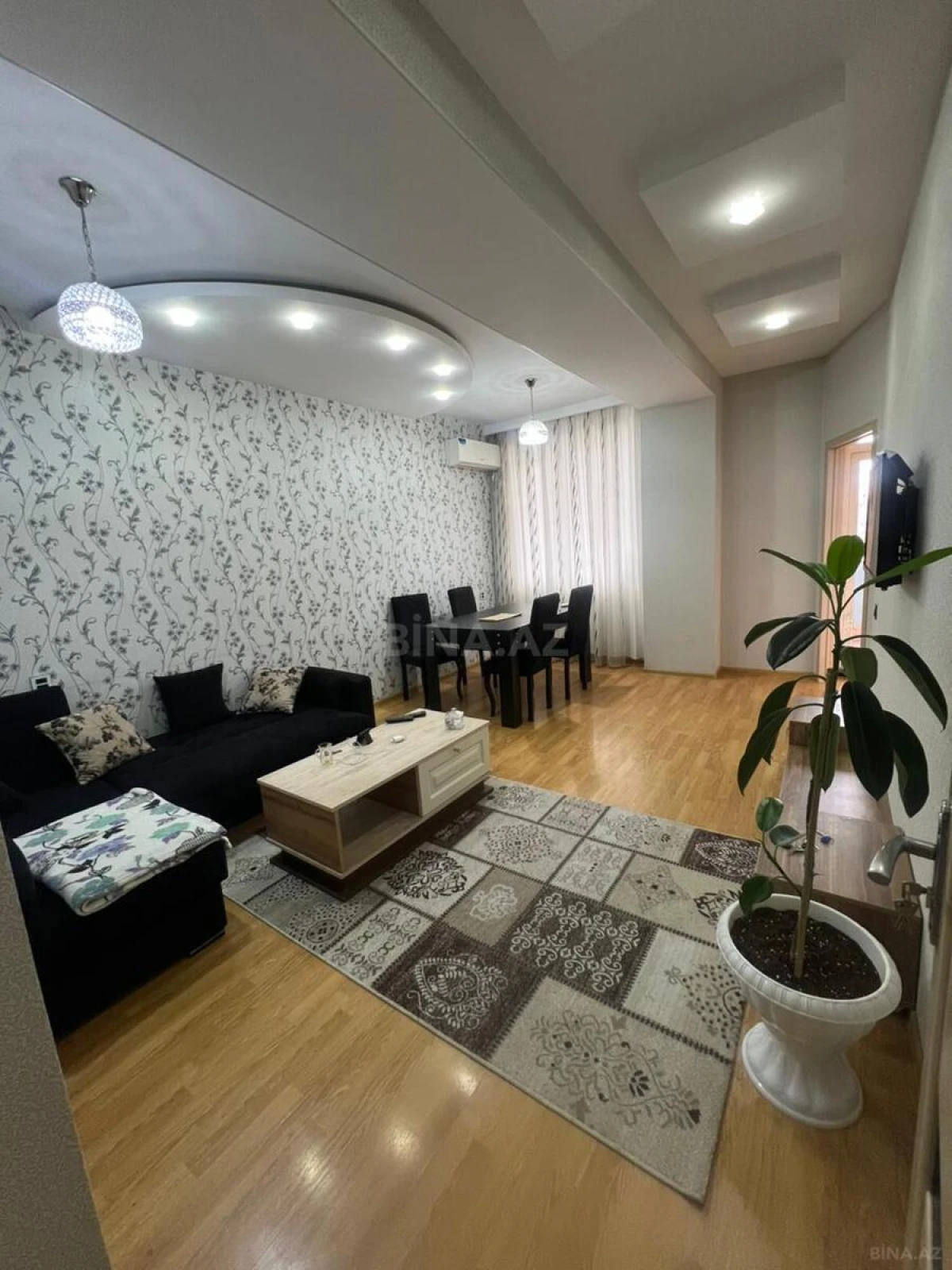 Kirayə verilir 2 otaqlı mənzil 65 m²