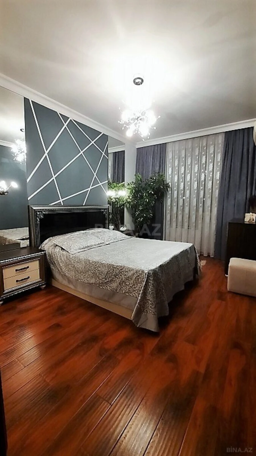 Satılır 3 otaqlı mənzil 90 m²