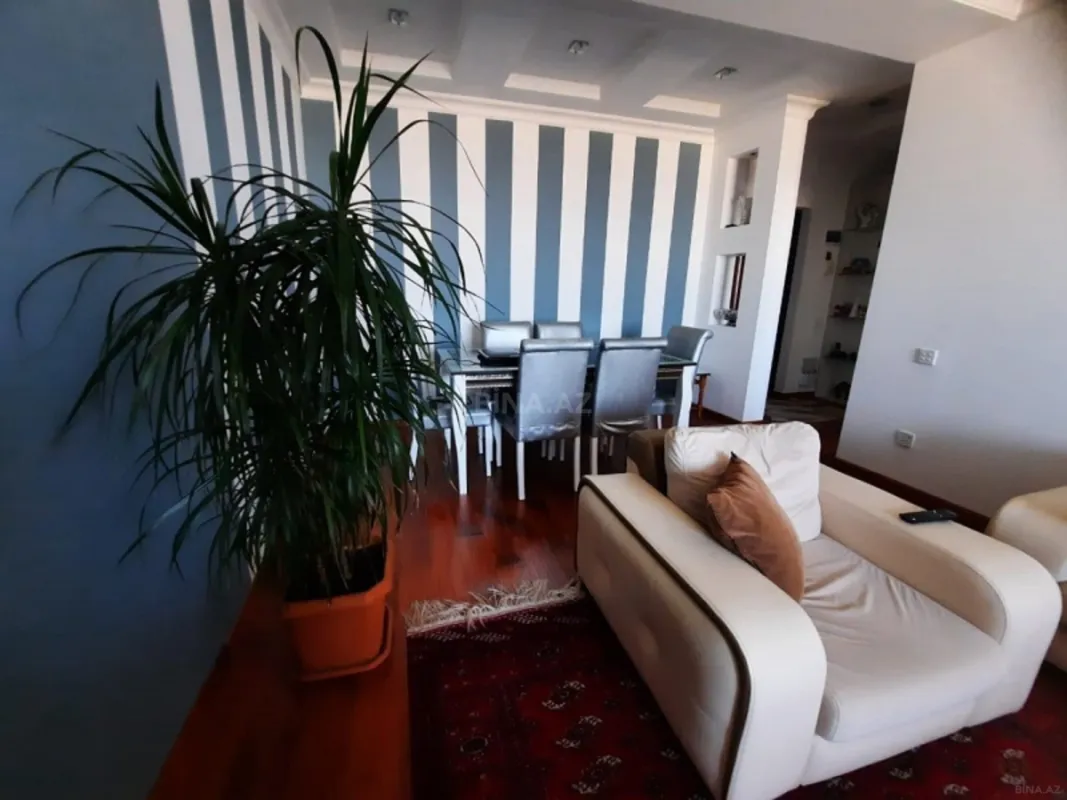 Satılır 3 otaqlı mənzil 90 m²