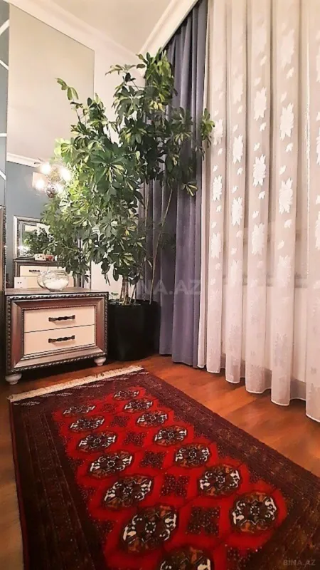 Satılır 3 otaqlı mənzil 90 m²